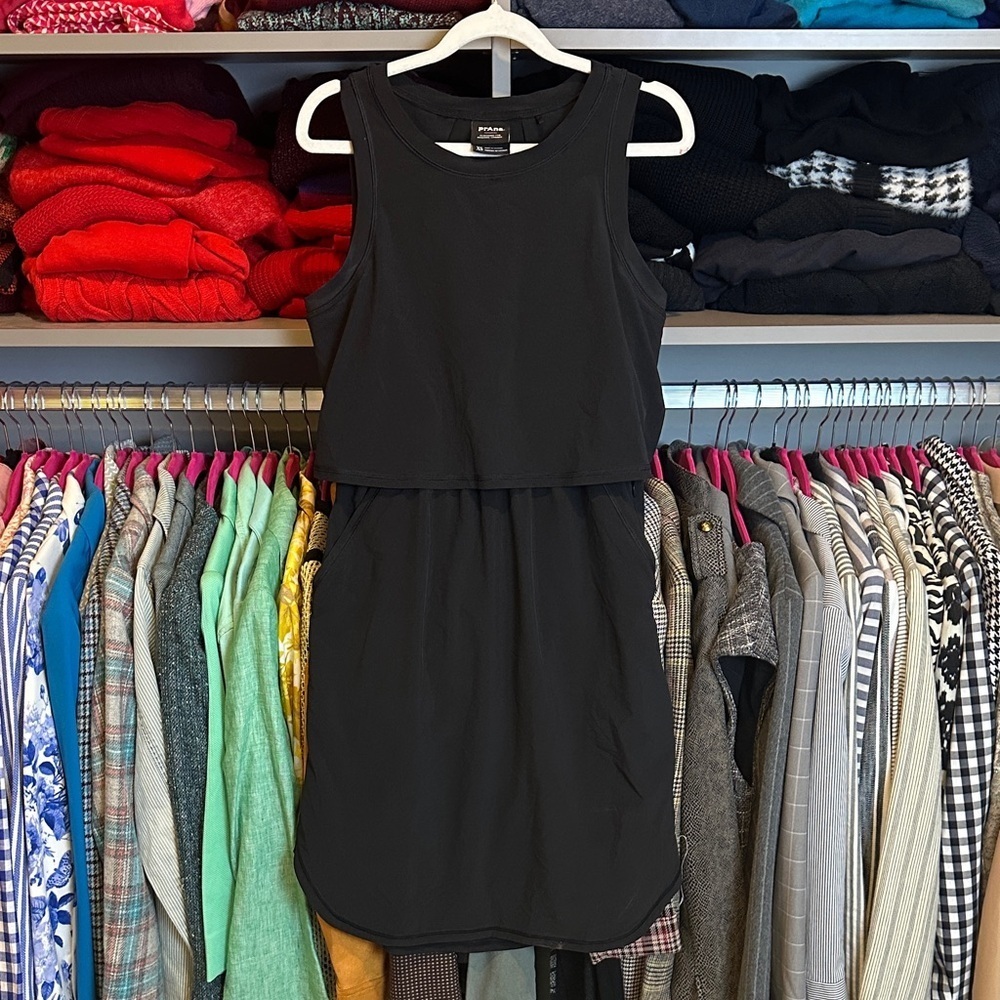 Prana black 2pocket back cut out sleeveless athletic dress size XS